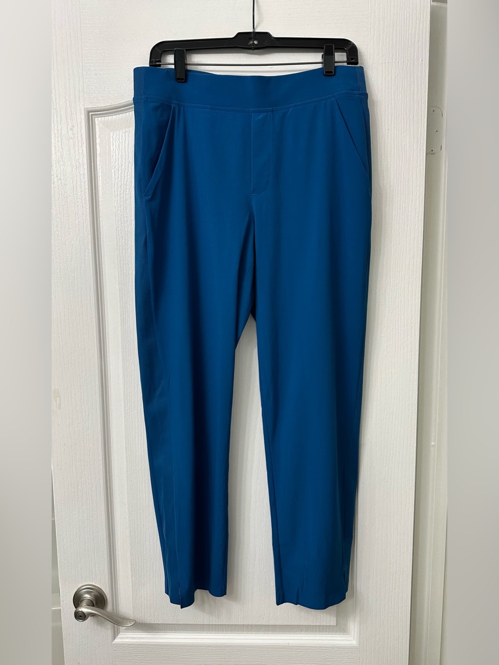 Athleta Women’s Slim Straight ankle length Pants - Teal Blue